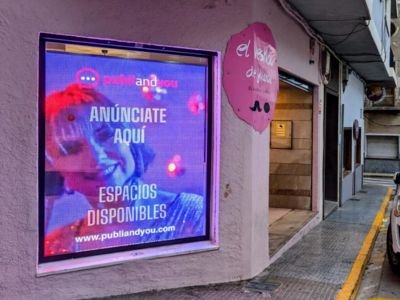 Publicidad digital local vs. tradicional: ¿por qué elegir pantallas LED?